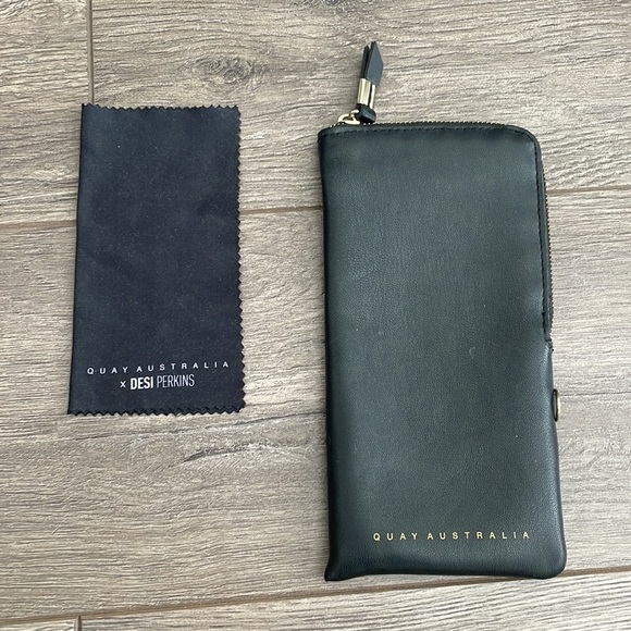 Quay Blue Light Glasses - Hardwire - Picture 10 of 14